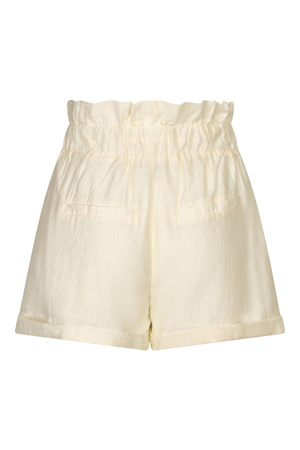 Een vrijstaande productfoto van de achterkant van een korte broek in gebroken wit | Lofty Manner Charlotte | Jo&Co Club