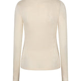 Dit is een productfoto van de achterkant van een aansluitende top | Lofty Manner Ilen - Draped Neck Basic | Jo&Co Club