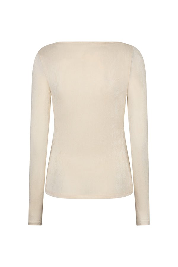 Dit is een productfoto van de achterkant van een aansluitende top | Lofty Manner Ilen - Draped Neck Basic | Jo&Co Club