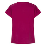Achterkant van een fuchsia T-shirt, vrijstaand gefotografeerd tegen een witte achtergrond | Lofty Manner Nicole | Jo&Co Club