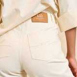 Lofty Manner Trouser Rosema | Ecru in Gebroken wit (een lichte, warme crèmekleur), blouse en jeans