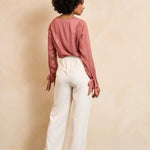 Lofty Manner Trouser Serin | Ecru in Gedempt oudroze, Recht en relaxed vallend