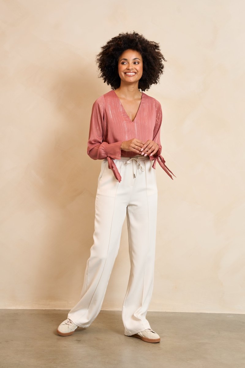 Lofty Manner Trouser Serin | Ecru in oudroze, ensemble van blouse en broek met wide leg