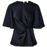 Satijnen top met korte mouwen Y.A.S Pila in navy – ronde hals en draaiing op de heup, voorkant | Jo&Co Club