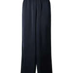 Satijnen wijde broek Y.A.S Pila in navy – elastische tailleband en wijde pijpen, voorkant | Jo&Co Club