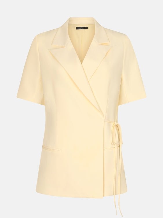 Vrijstaande productfoto voorkant van Ydence Blazer Lucille in soft yellow | Jo&Co Club