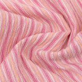 Close-up van de roze gestreepte katoenstof van de Ydence Annabella blouse | Jo&Co Club