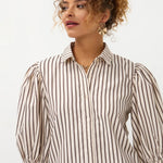 Blouse met verticale strepen in gebroken wit en donkerbruin | Ydence Bobbie | Jo&Co Club