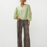 Ydence Blouse Rose | Groen in zacht mintgroen, wide leg
