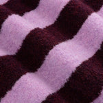 Detailopname van de stof van een vest in violet | Ydence Felicity | Jo&Co Club