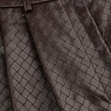 Donkerbruine gevlochten kunstleren short Ydence Pamela – detail van de stof | Jo&Co Club