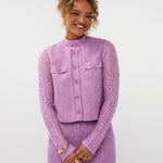 Ydence Gilet Amanda | Paars in Lavendelpaars, outfit bestaande uit een cropped vest, een top met lange mouwen en een