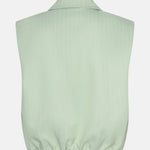 Achterkant van een mouwloos gilet in een lichte saliegroene kleur | Ydence Jeanie | Jo&Co Club