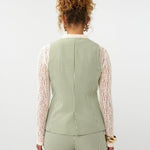 Ydence Gilet Jette | Groen in Zacht olijfgroen en gebroken wit; Blouse:, getailleerd