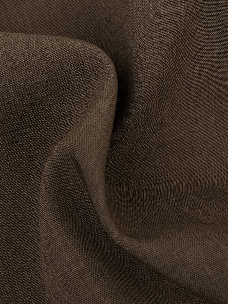 detail shot van de mellie gilet van ydence in de kleur mud.