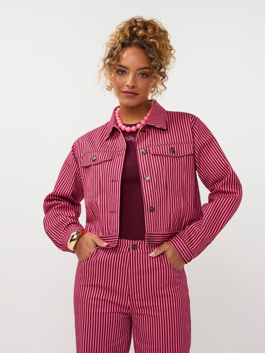 Ydence Jacket Kalina | Roze/Burgundy in effen bordeauxrood, co-ord set bestaande uit een kort jack en een lange broek.