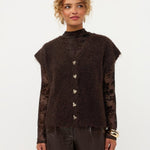 Model in bruine mesh top met fluwelen bloemen Ydence Brandy | Jo&Co Club