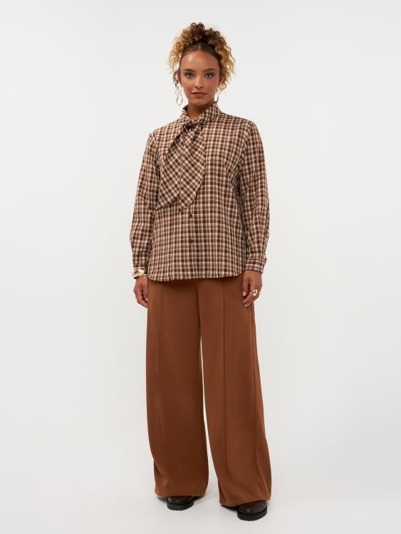 Broek in camel | Ydence Geneve | Jo&Co Club