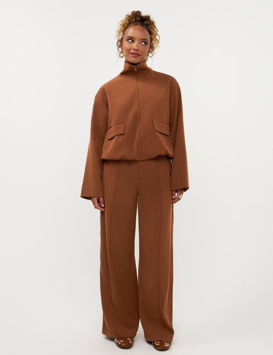 Broek in camel | Ydence Geneve | Jo&Co Club
