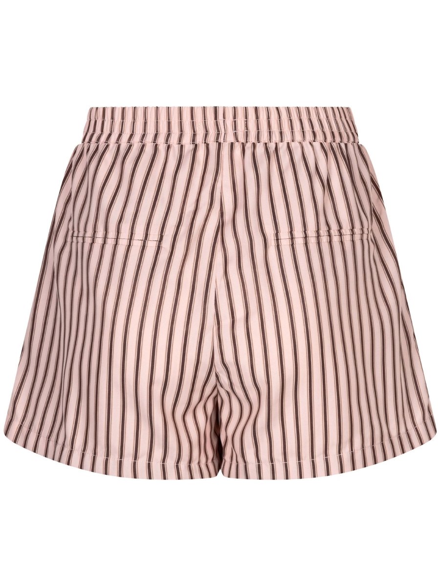 Achterzijde van een korte broek, vrijstaand gefotografeerd tegen een witte achtergrond | Ydence Belle | Jo&Co Club