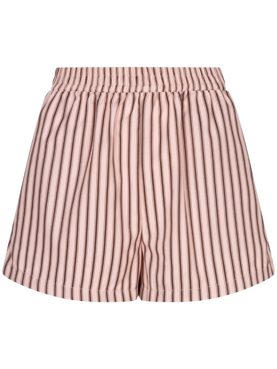 Een vrijstaande productfoto van een korte broek op een witte achtergrond | Ydence Belle | Jo&Co Club