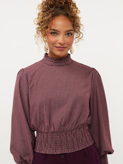 Model in geruite smock top met pofmouwen Ydence Tessa in mauve | Jo&Co Club