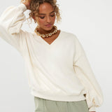 Ydence Sweater Strawberry | Ecru in gebroken wit (ecru); de broek heeft een, wijde pijpen