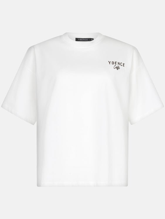 Vrijstaande productfoto voorkant Ydence Caffè T-shirt in off-white | Jo&Co Club