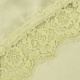 Een close-up detailfoto van een kledingstuk | Ydence Callie | Jo&Co Club