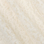 Detailopname van de stof van een top in ecru | Ydence Roberta | Jo&Co Club