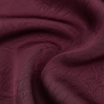 Bordeaux wijde broek Ydence Cecillia – detail van de stof | Jo&Co Club